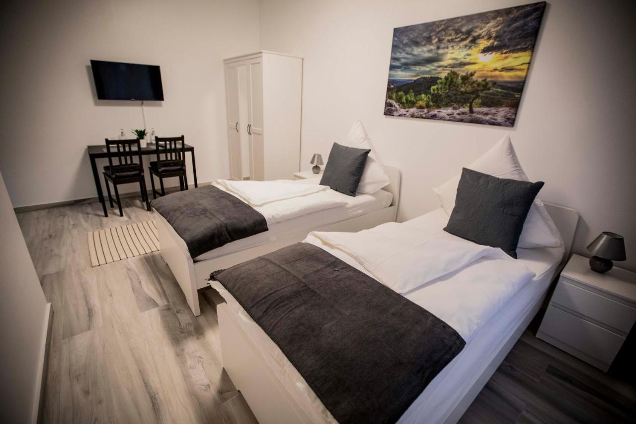 Pension Leo Berlin Extérieur photo