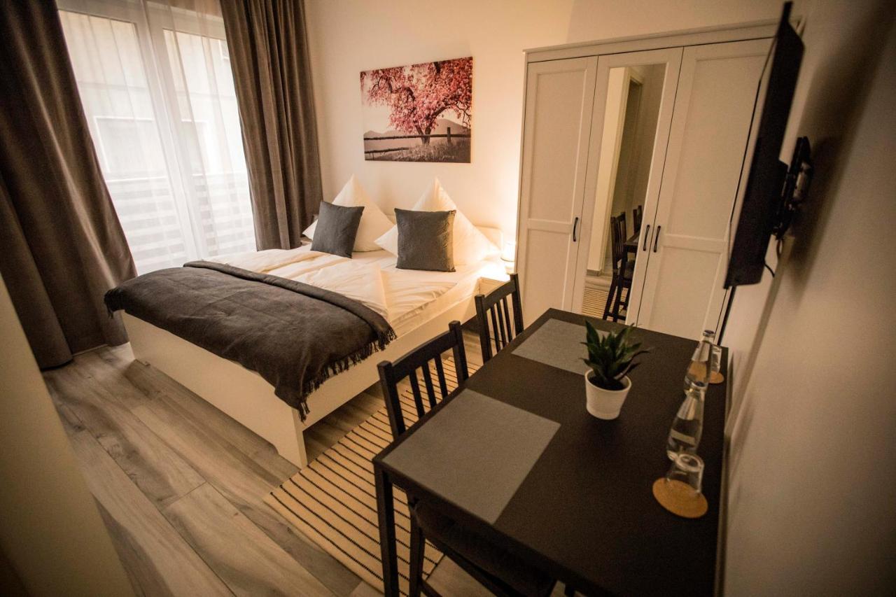 Pension Leo Berlin Extérieur photo