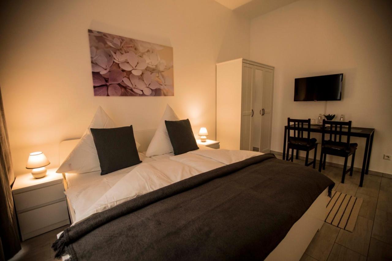 Pension Leo Berlin Extérieur photo