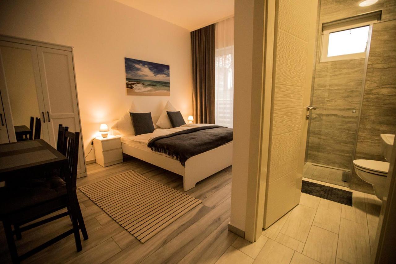 Pension Leo Berlin Extérieur photo